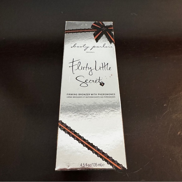 NEW Booty Parlor Flirty Little Secret Firming Bronzer with Pheromones 4.5oz - Picture 5 of 11